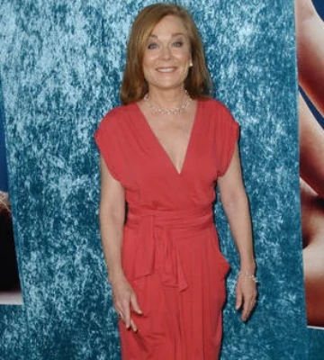 Roxanne Hart