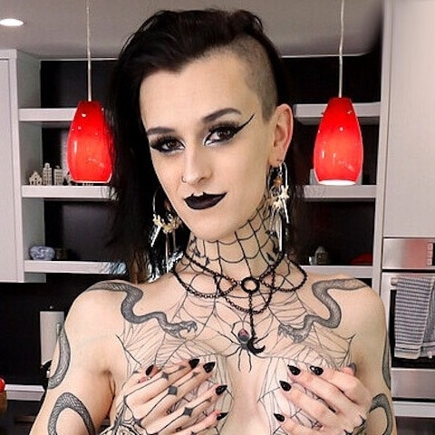 Viviana Rose