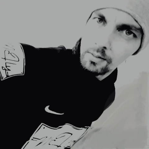 LuckyLick 