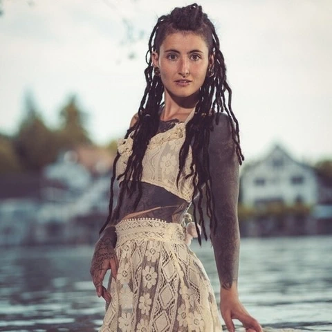 AlicaTalithavonStinki