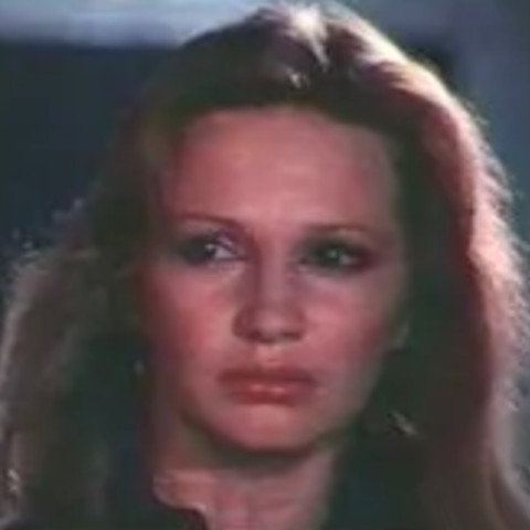 Monique Bruno (Sandy)
