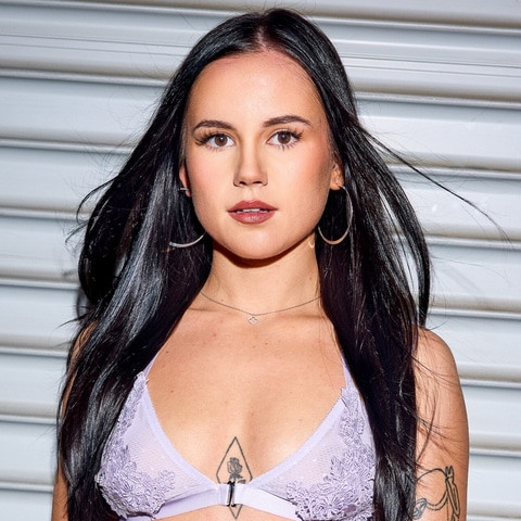 Iris Leon
