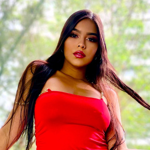 Ivy Flores