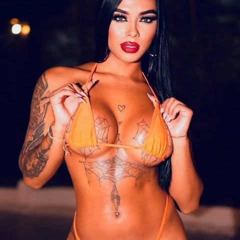 TinaQueen_noa