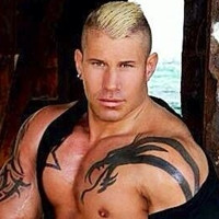 Jony Blond (Max)